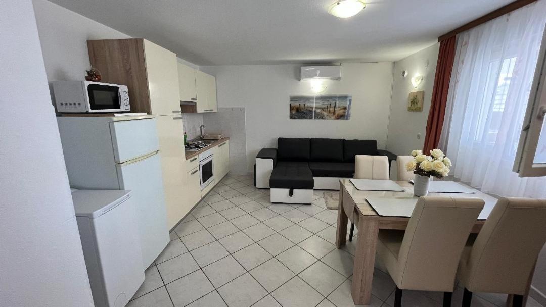 Apartment Ante Ražanj Kültér fotó