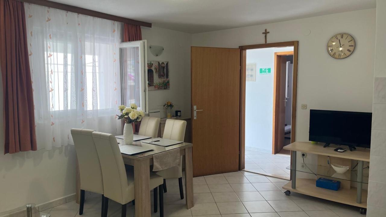 Apartment Ante Ražanj Kültér fotó